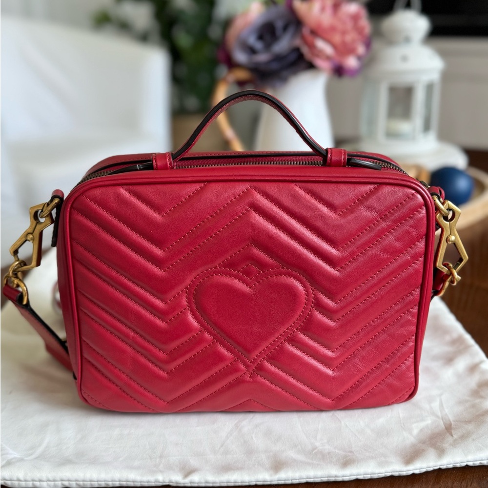 Gucci Red Crossbody Bag with Chevron Quilting - Picture 4 of 16